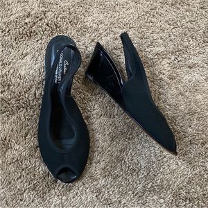 Couture Donald J Pilner Black Slingback Wedge Peeptoe Shoes